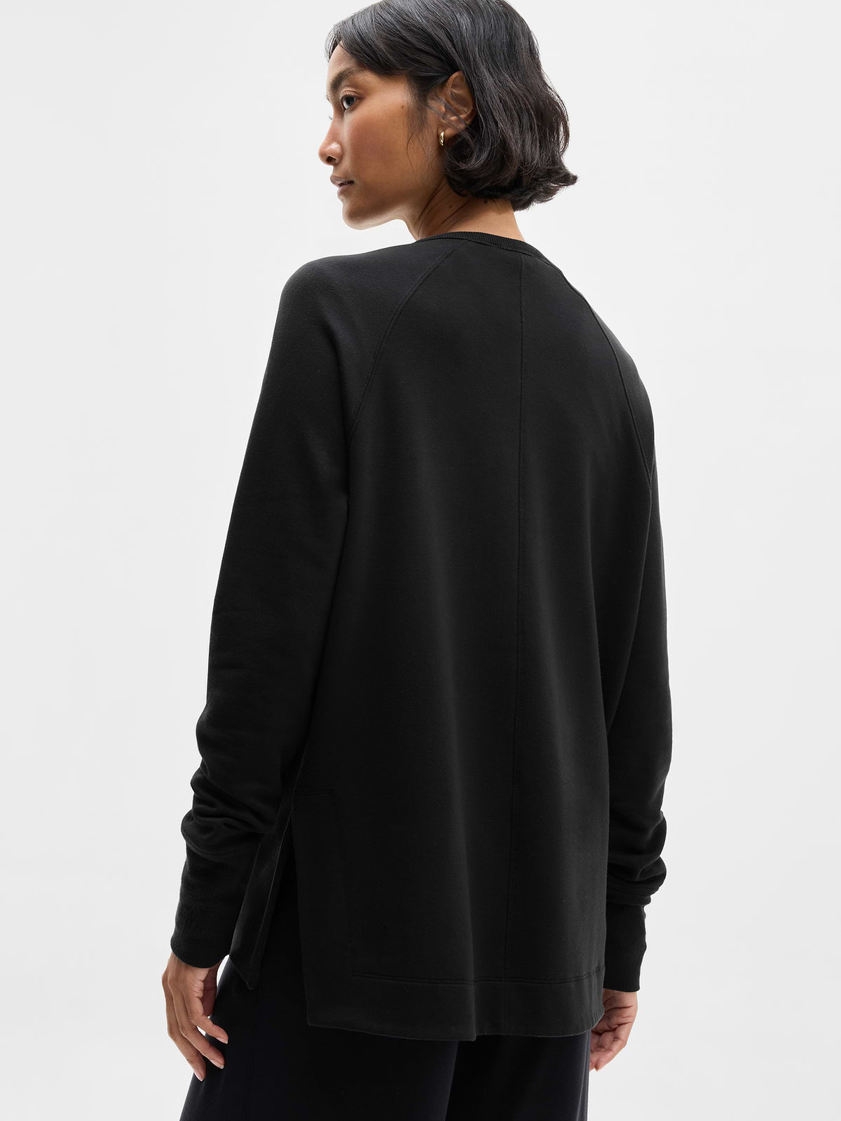 Coaster Luxe V-Neck Sweatshirt - Black